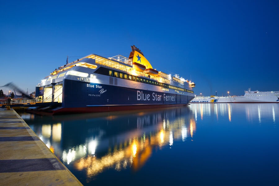 conventional ferry piraeus