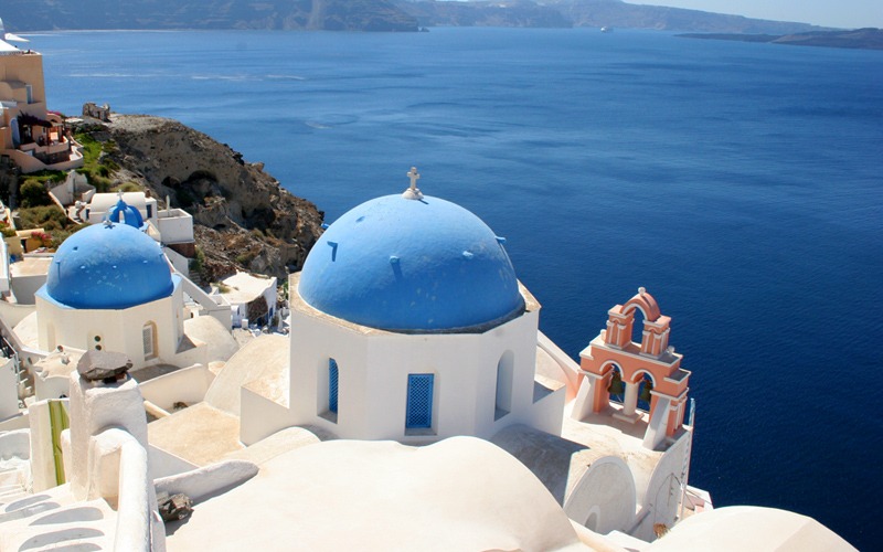 Best Greek islands for couples: Santorini